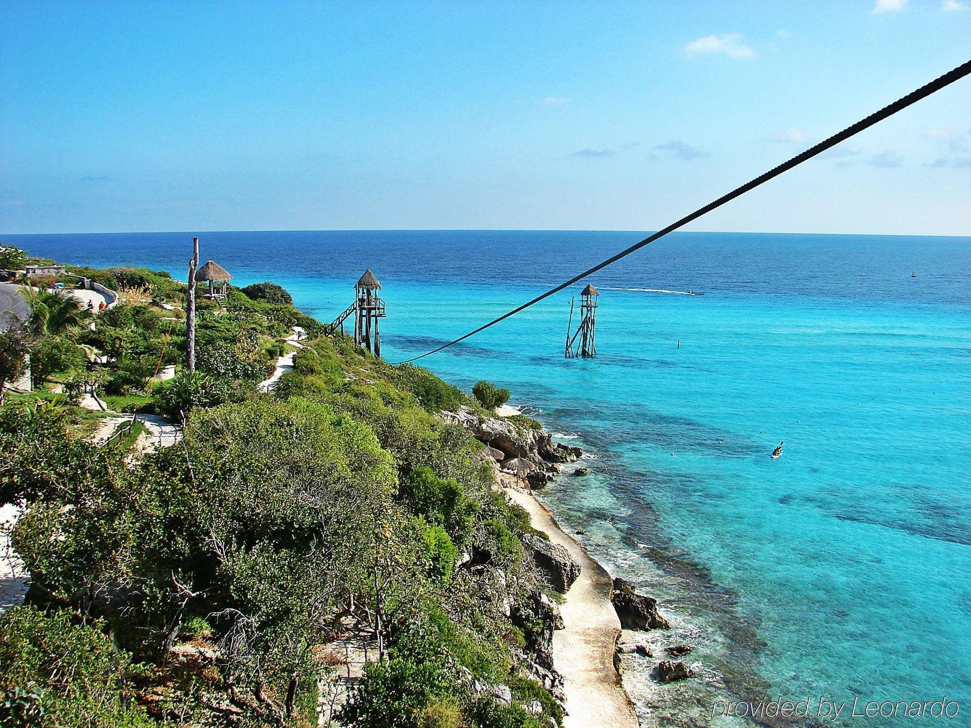 Resort Oasis Lite Cancún