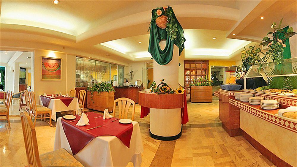 Resort Aquamarina Cancún