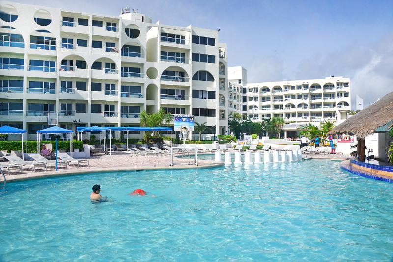 Resort Aquamarina Cancún