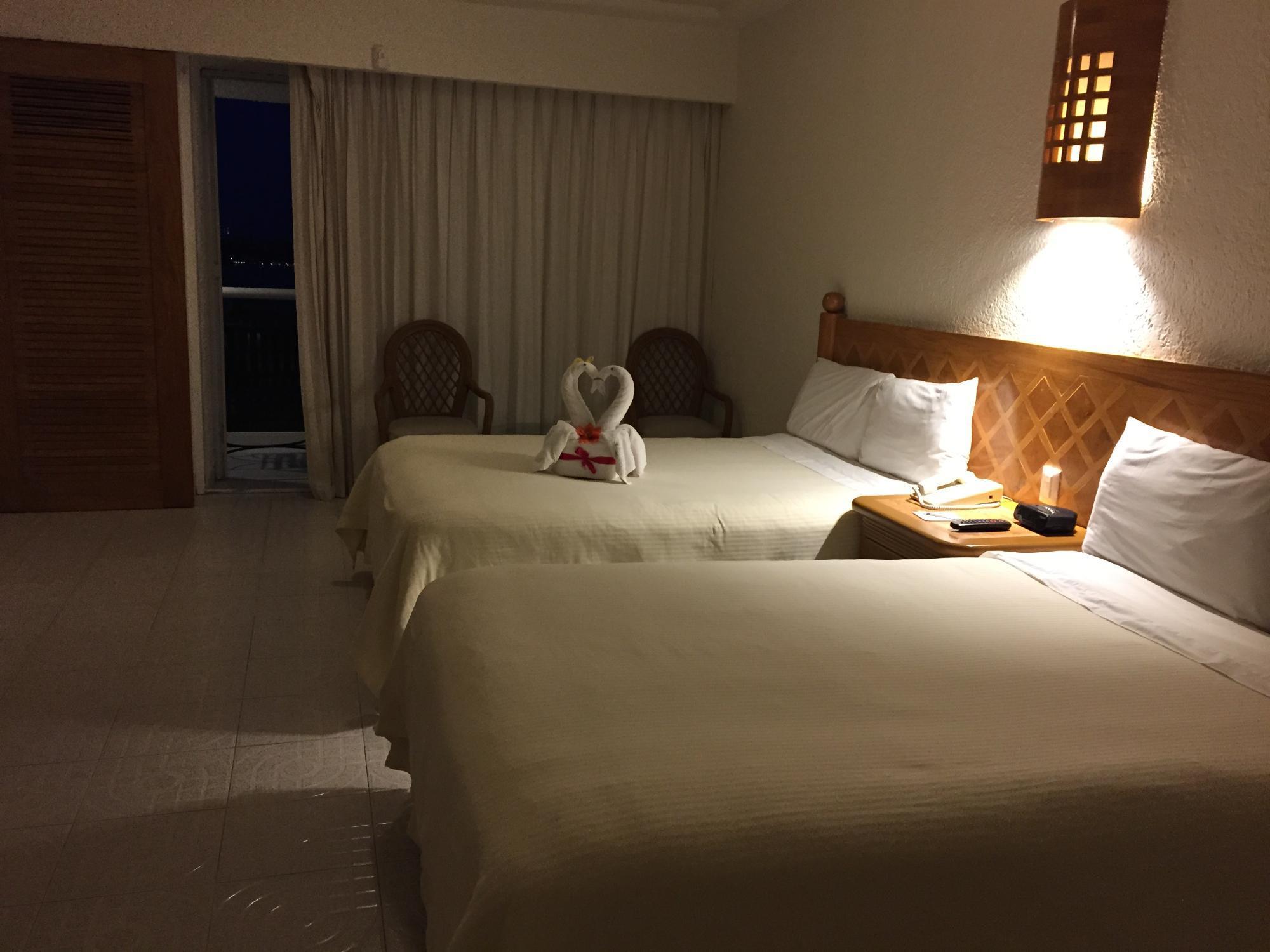Resort Sunset Royal