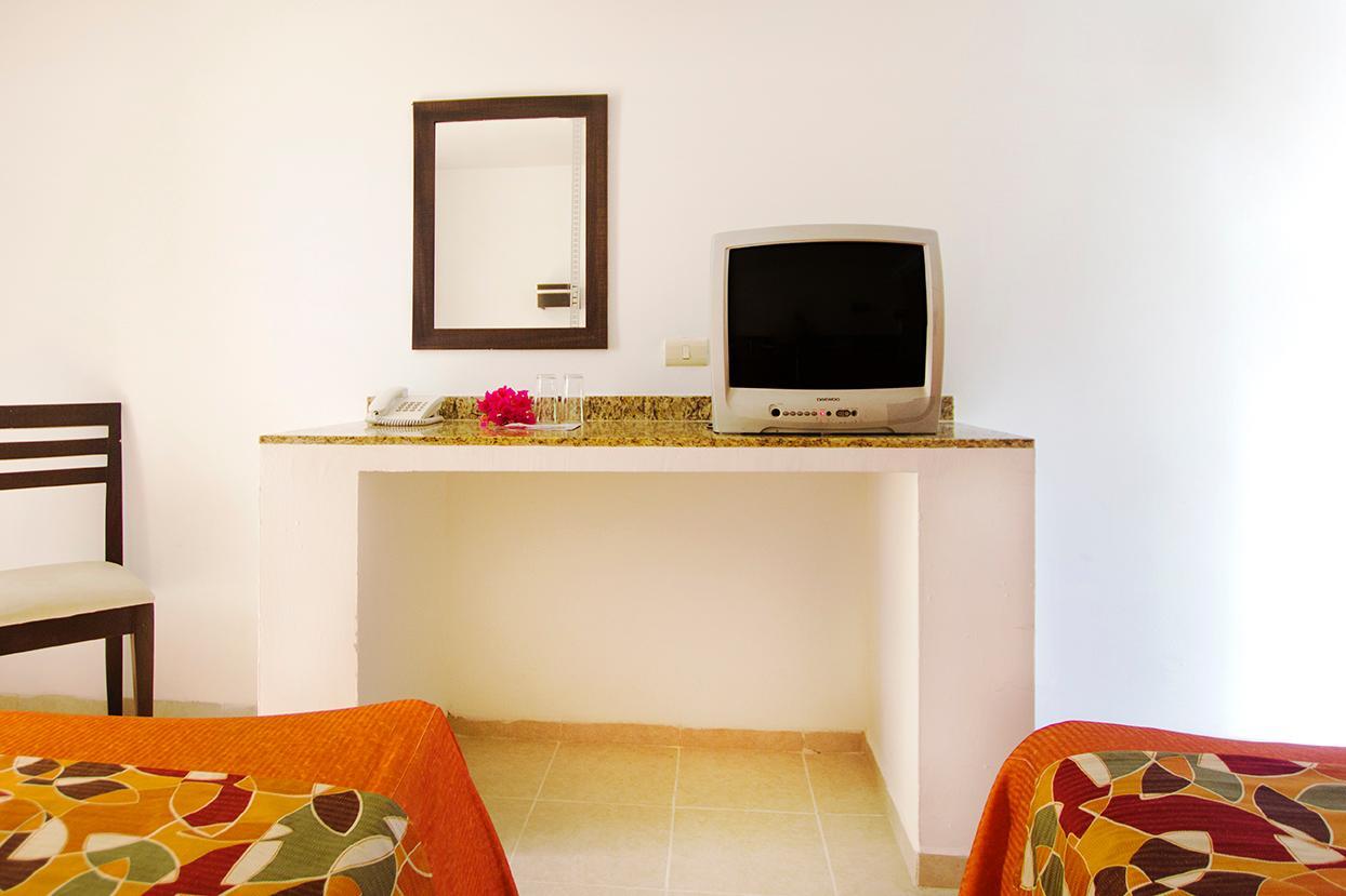Grand Colonial Cancun