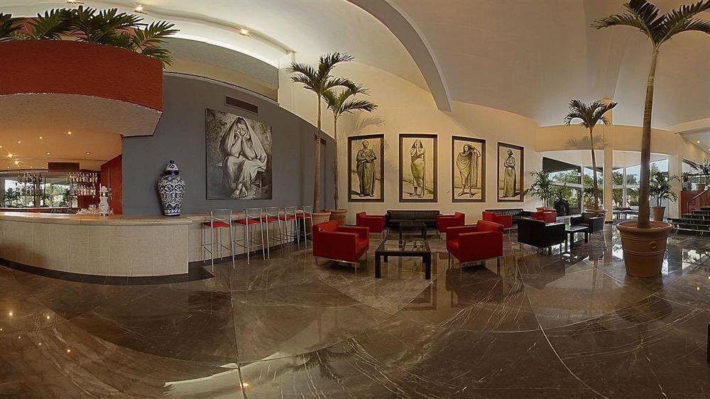 Resort Oasis Palm Cancún