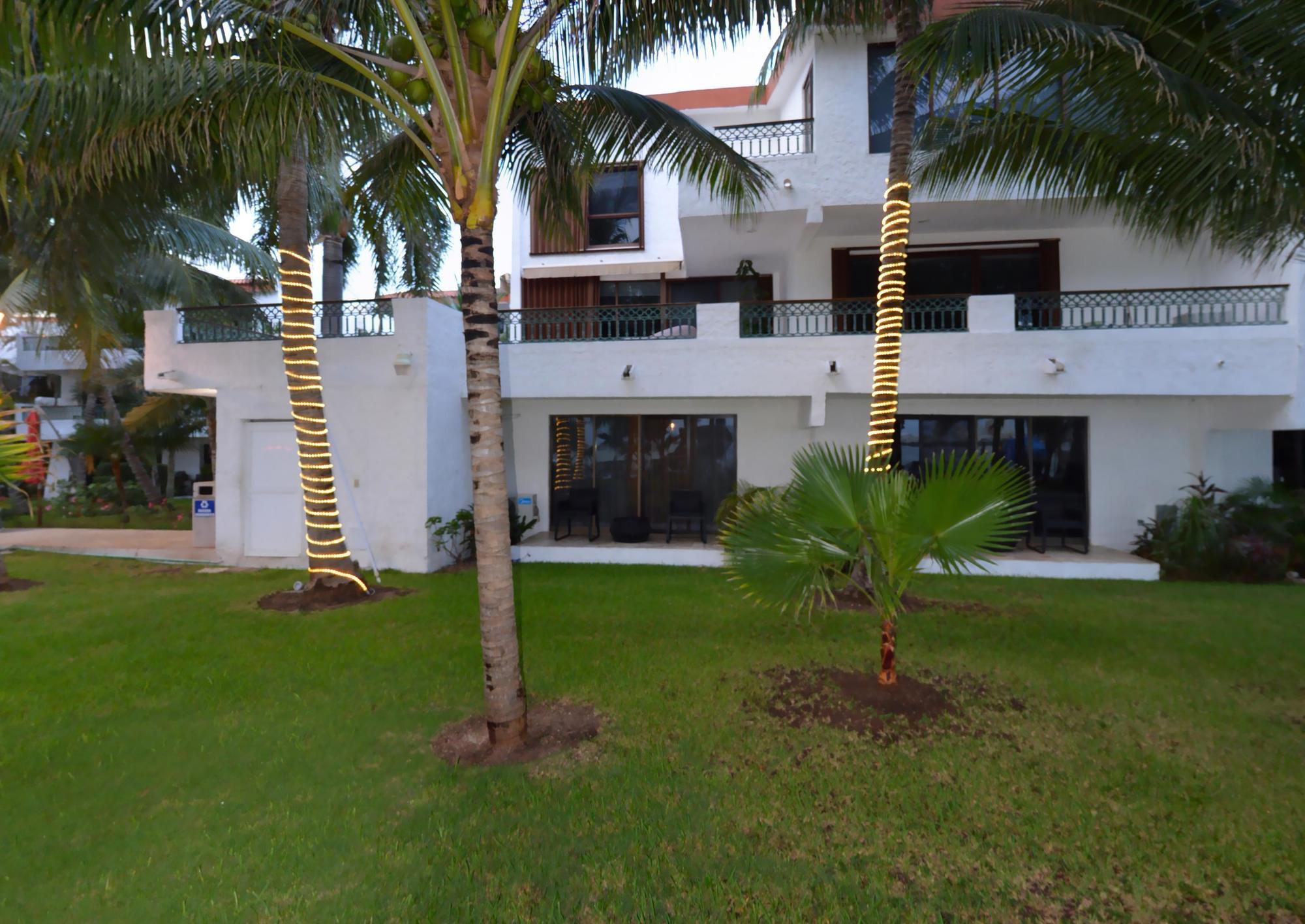 Sina - Solo Adultos Cancún