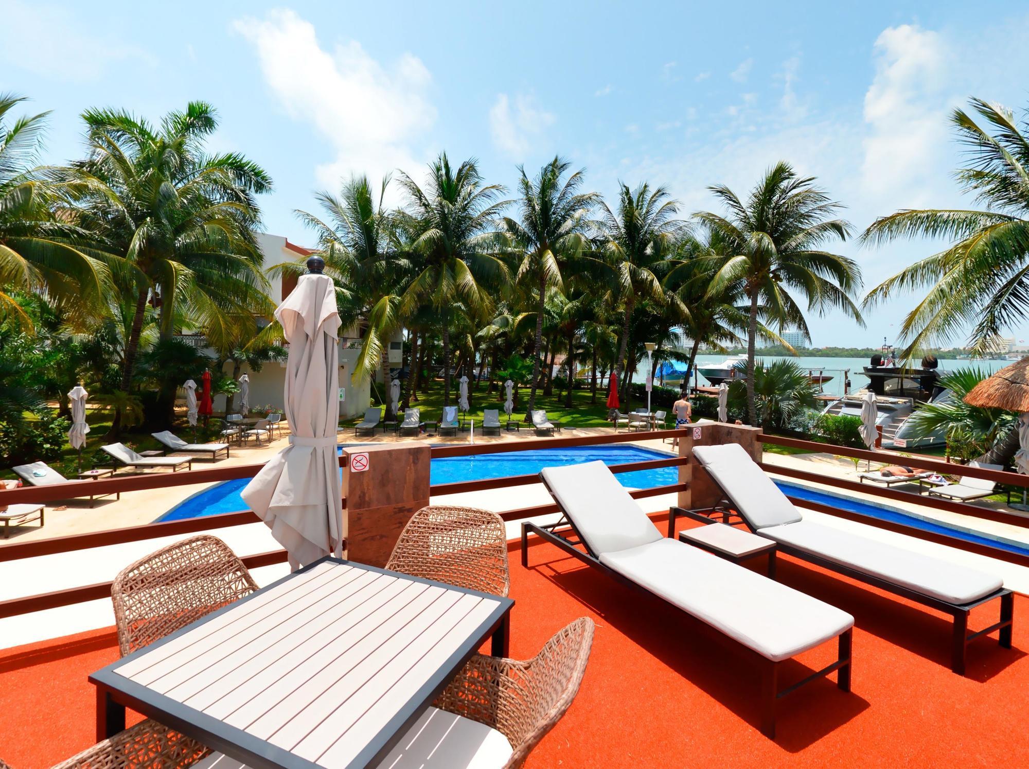Sina - Solo Adultos Cancún