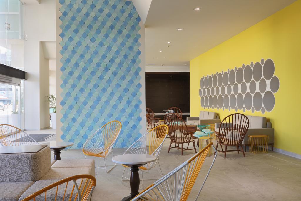 Krystal Urban Centro Cancún