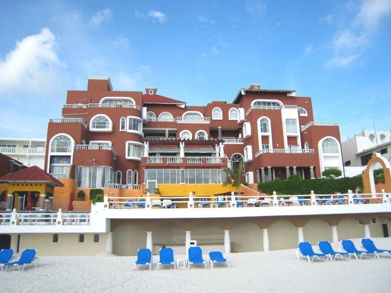 Avalon Baccara Hotel Cancún
