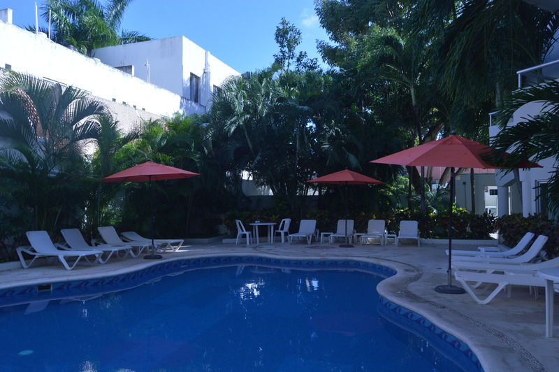 Adhara Express Hotel Cancún