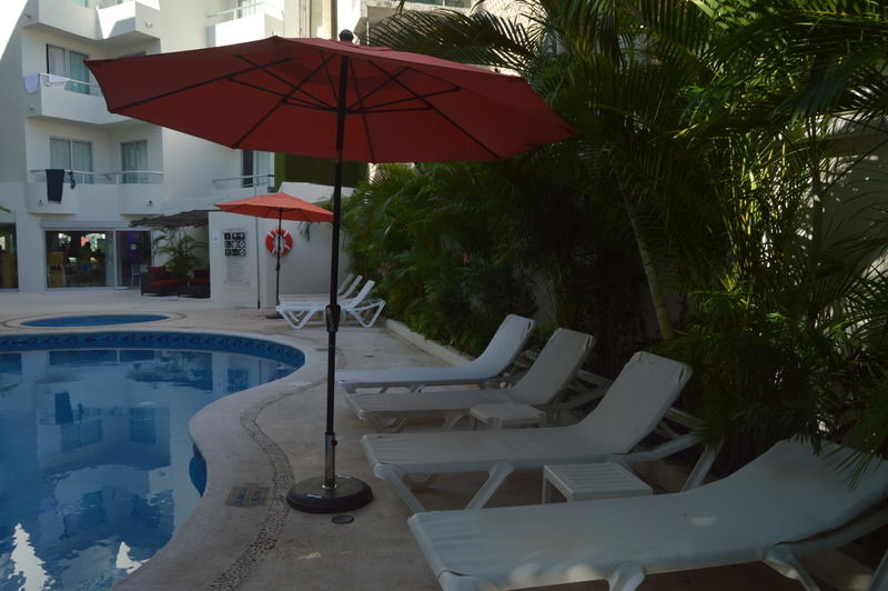 Adhara Express Cancún