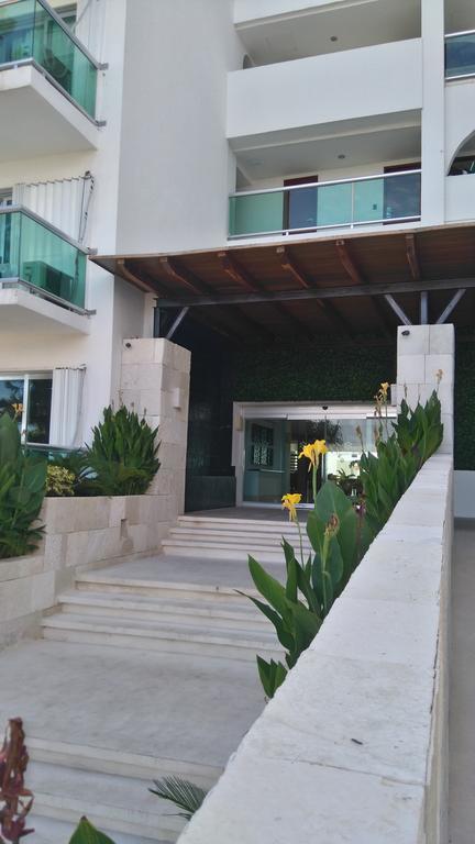 Ocean Front, Amazing Views Apartamento