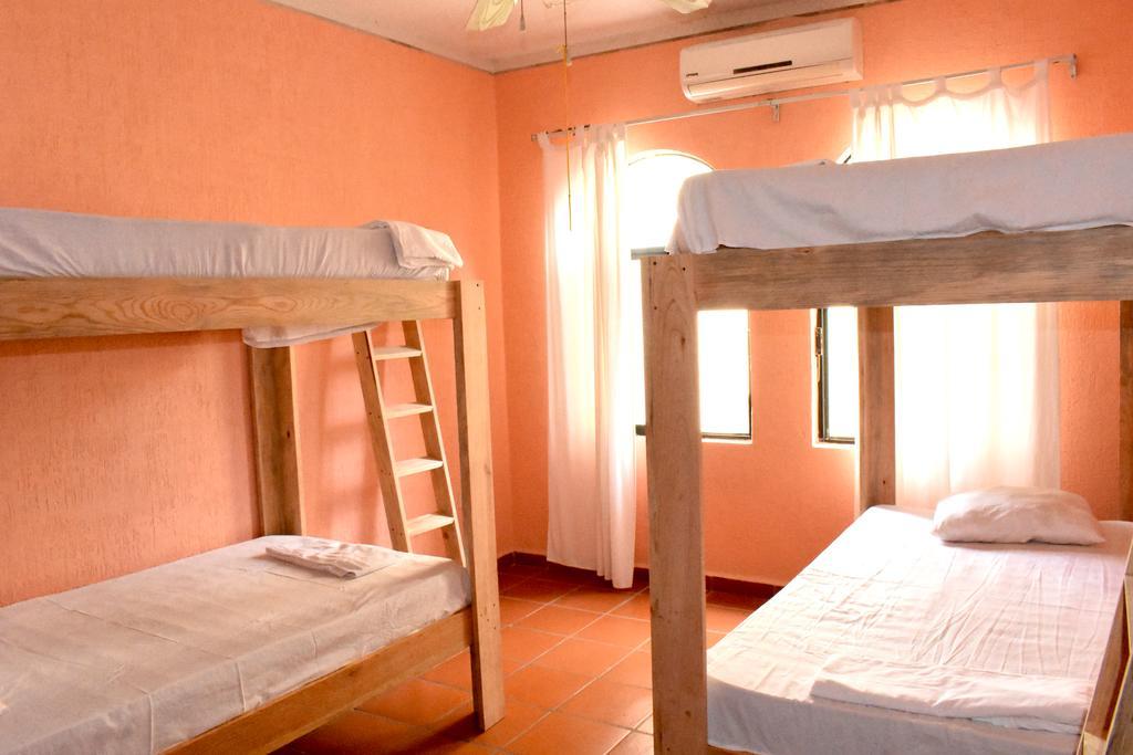 Hostal Victoria *