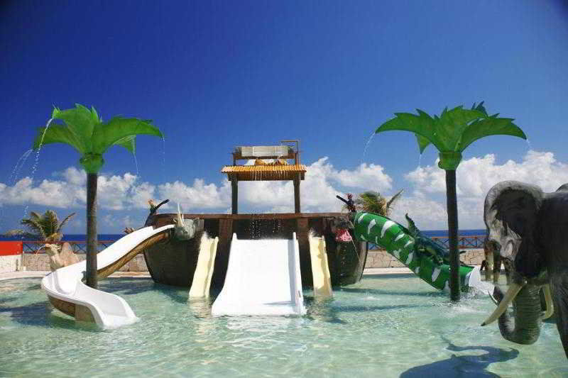 Club Royal Solaris Hotel
