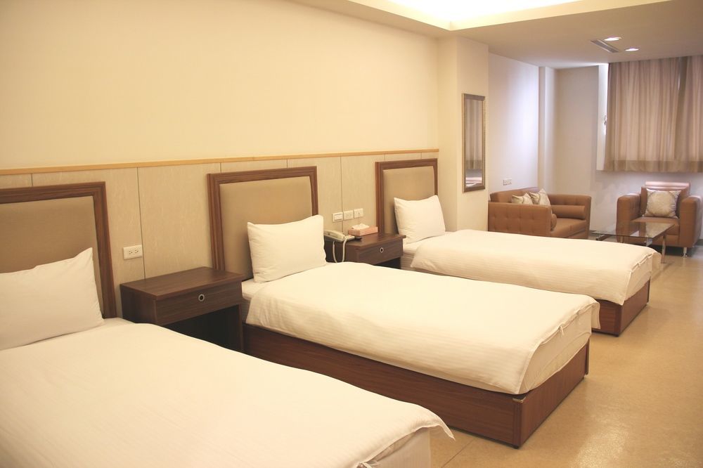 Hotel Bed & & Fun