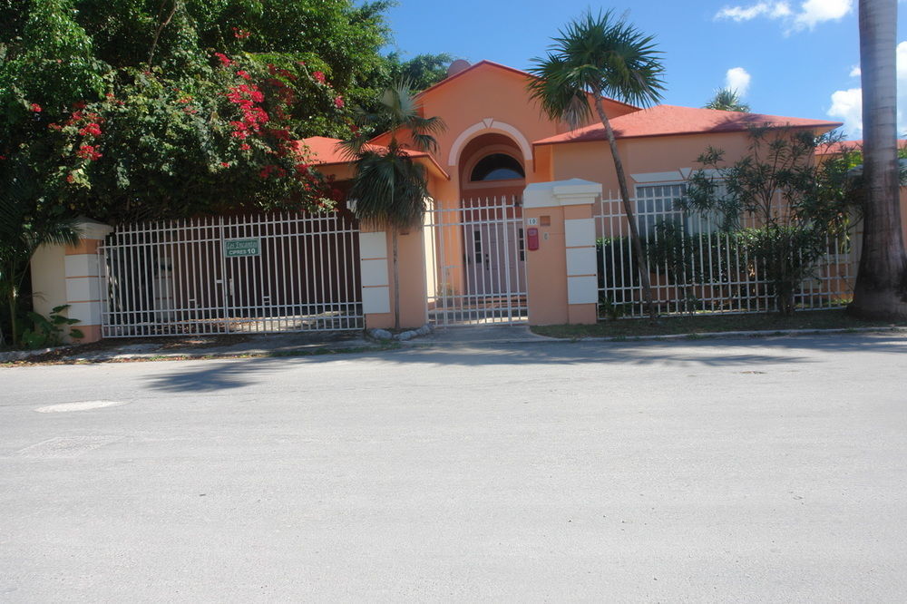 Pensión Residencia Encantos