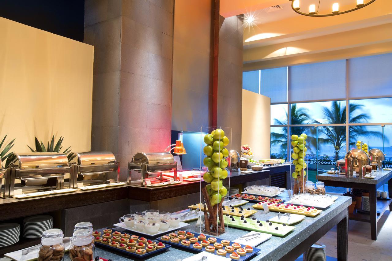 Resort Altitude At Krystal Grand Cancún
