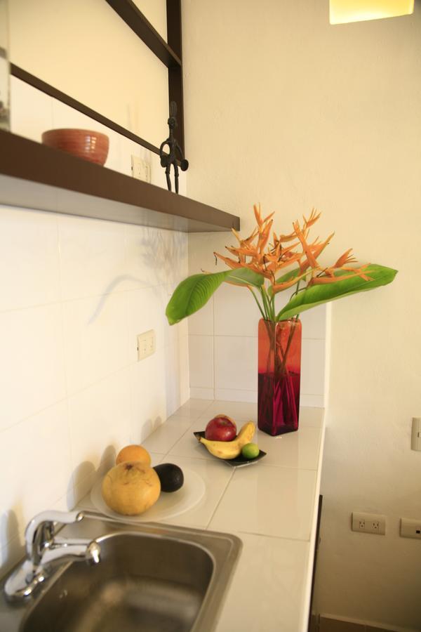 Art Deco Suites 2*