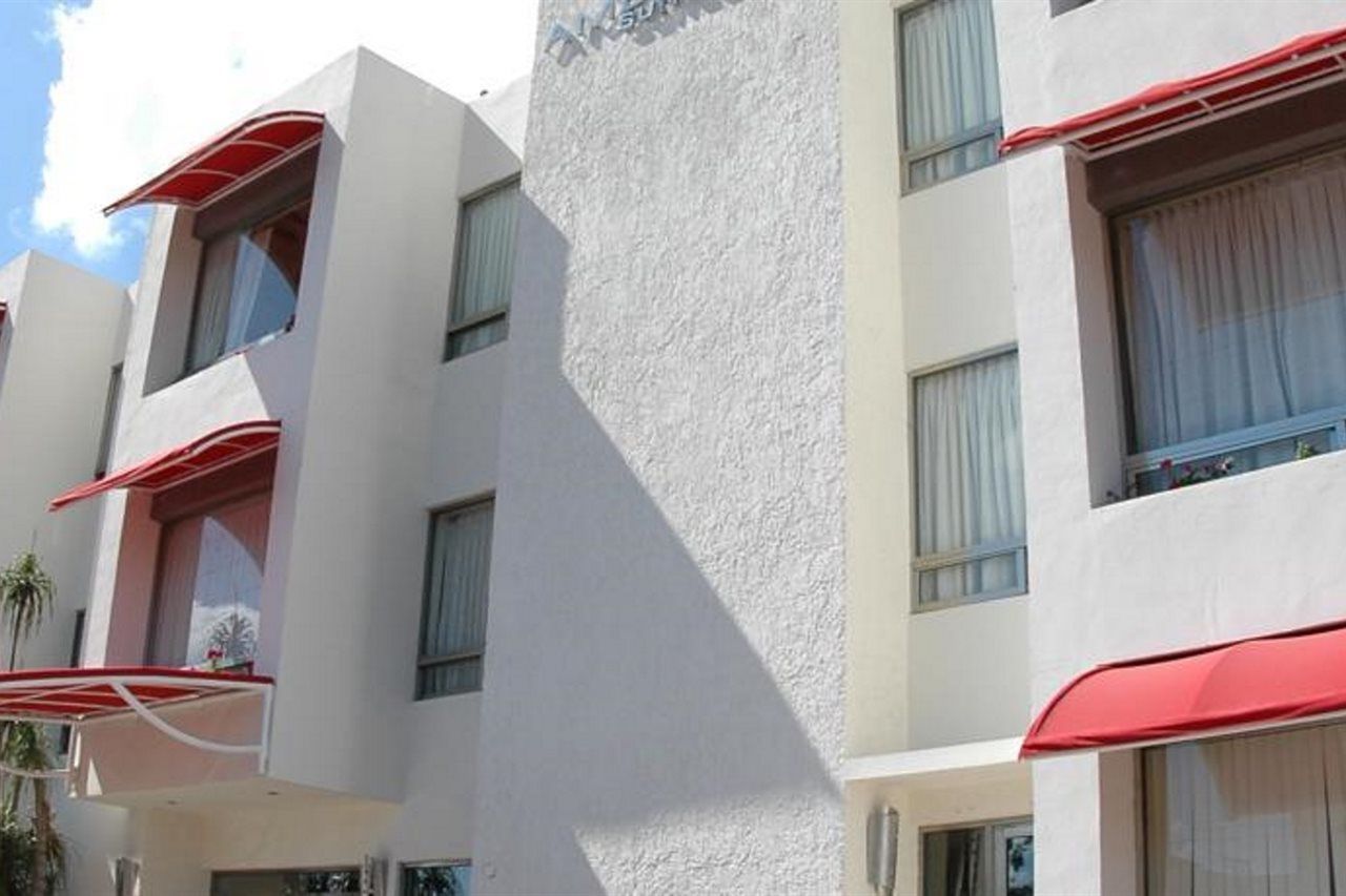 Ambiance Hotel Cancún
