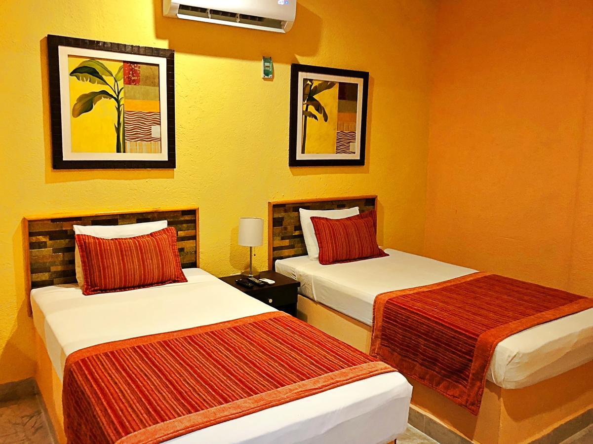 Versalles Hotel Cancun
