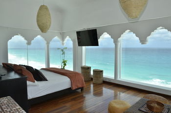 Penthouse 07 4*