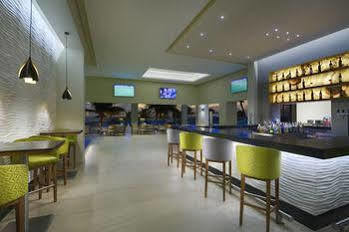 Hotel Barcelo Tucancun Beach *