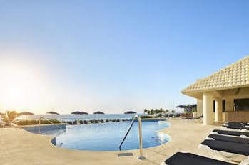 Hotel Barcelo Tucancun Beach *