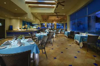 Hotel Barcelo Tucancun Beach *