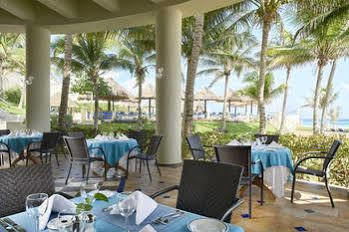 Hotel Barcelo Tucancun Beach *