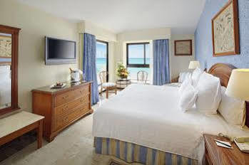 Hotel Barcelo Tucancun Beach *