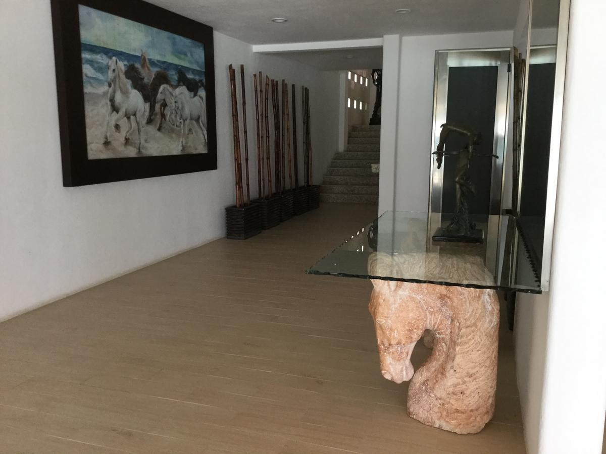 Del Mar Villa