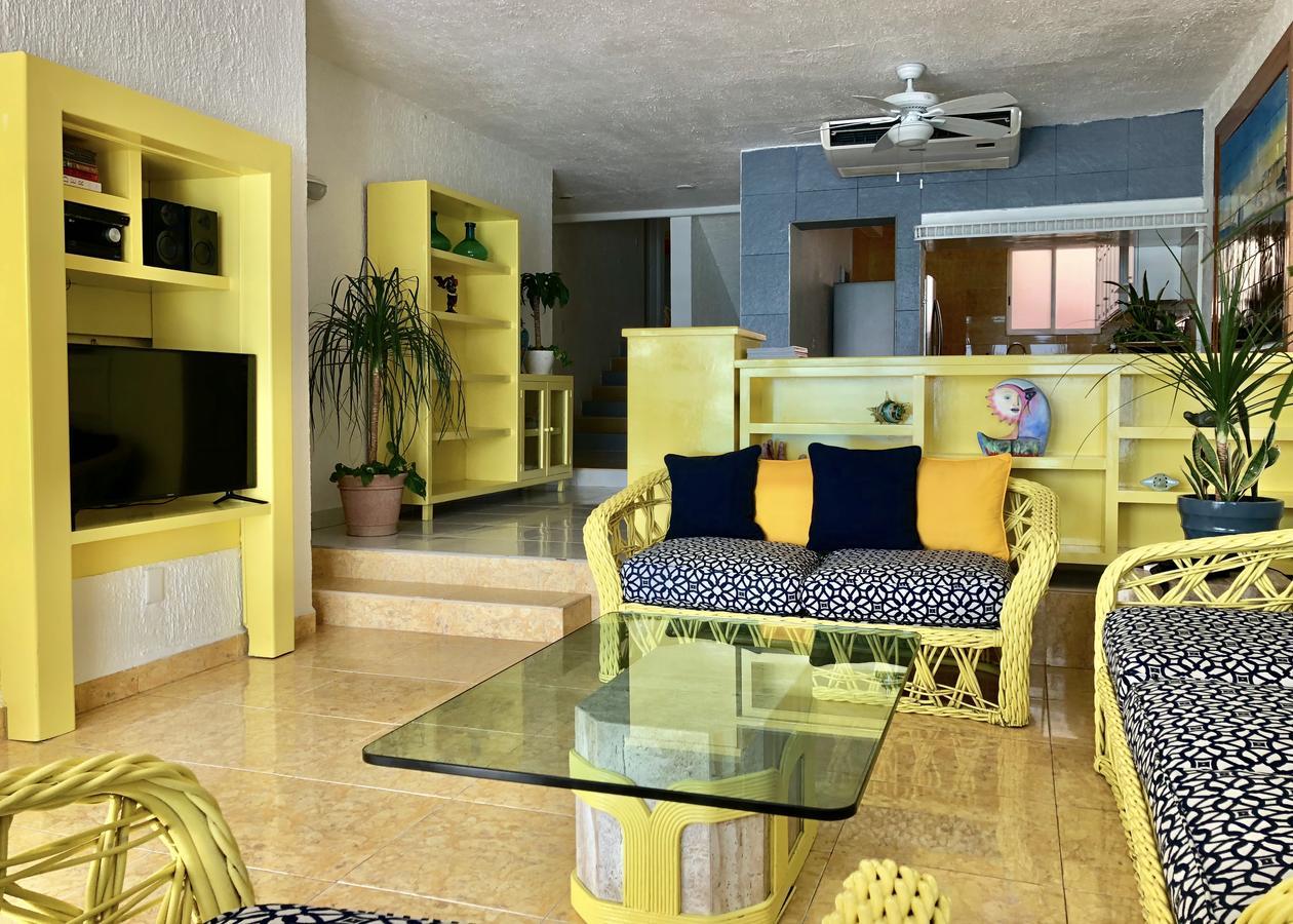 Villa Eight Bedroom Beach House