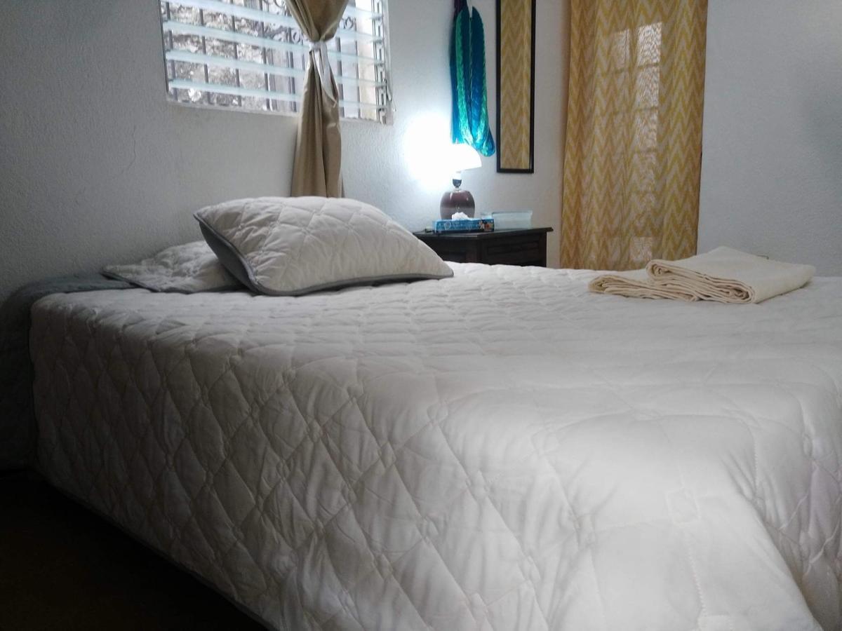 La Casa De Piedra Bed and breakfast