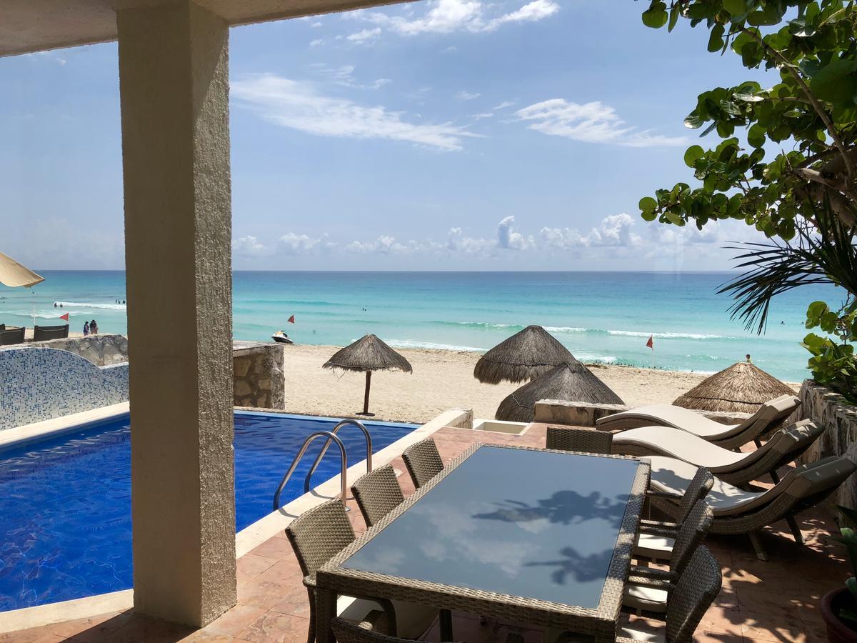 Eight Bedroom Beach House * Cancún