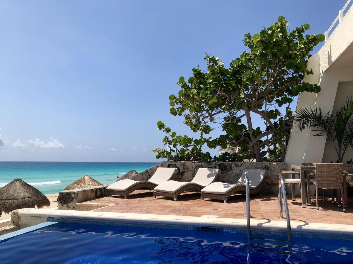 Villa Eight Bedroom Beach House *