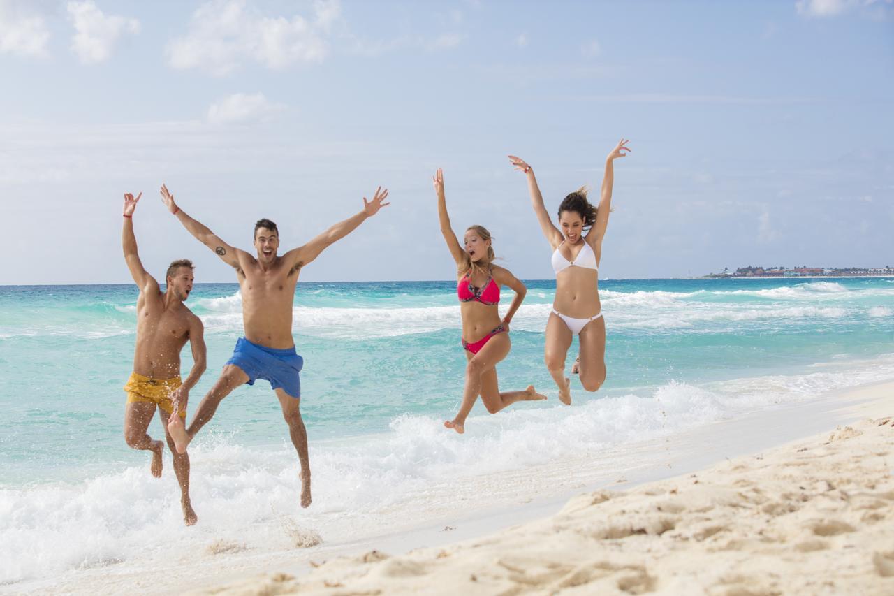 Crown Paradise Club Resort Cancún