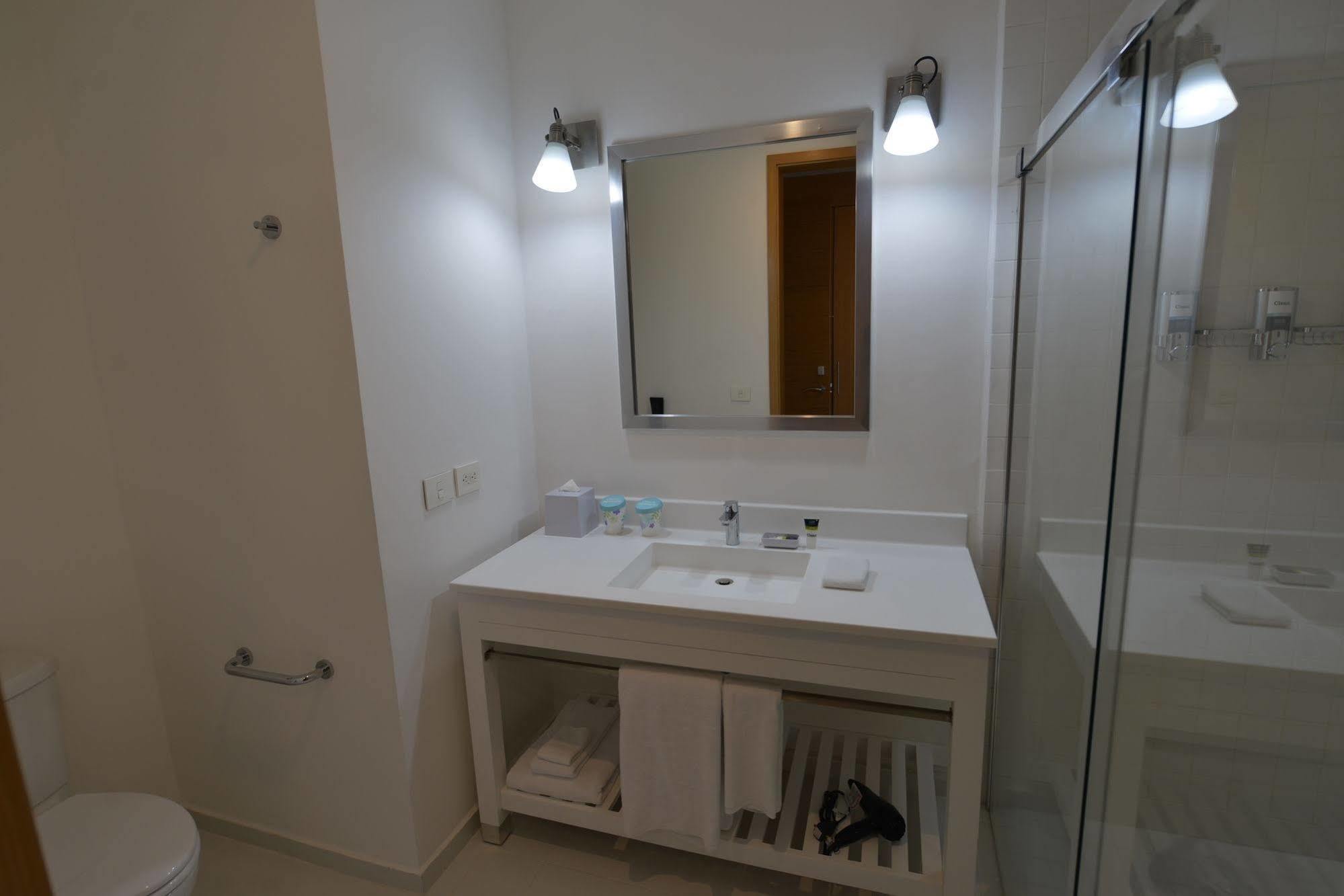 Hotel Four Points By Sheraton Centro 4*