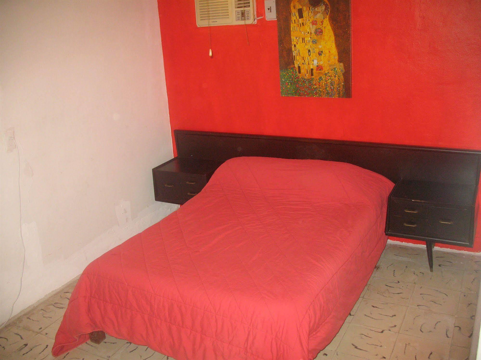 Mundo Maya Hostal *