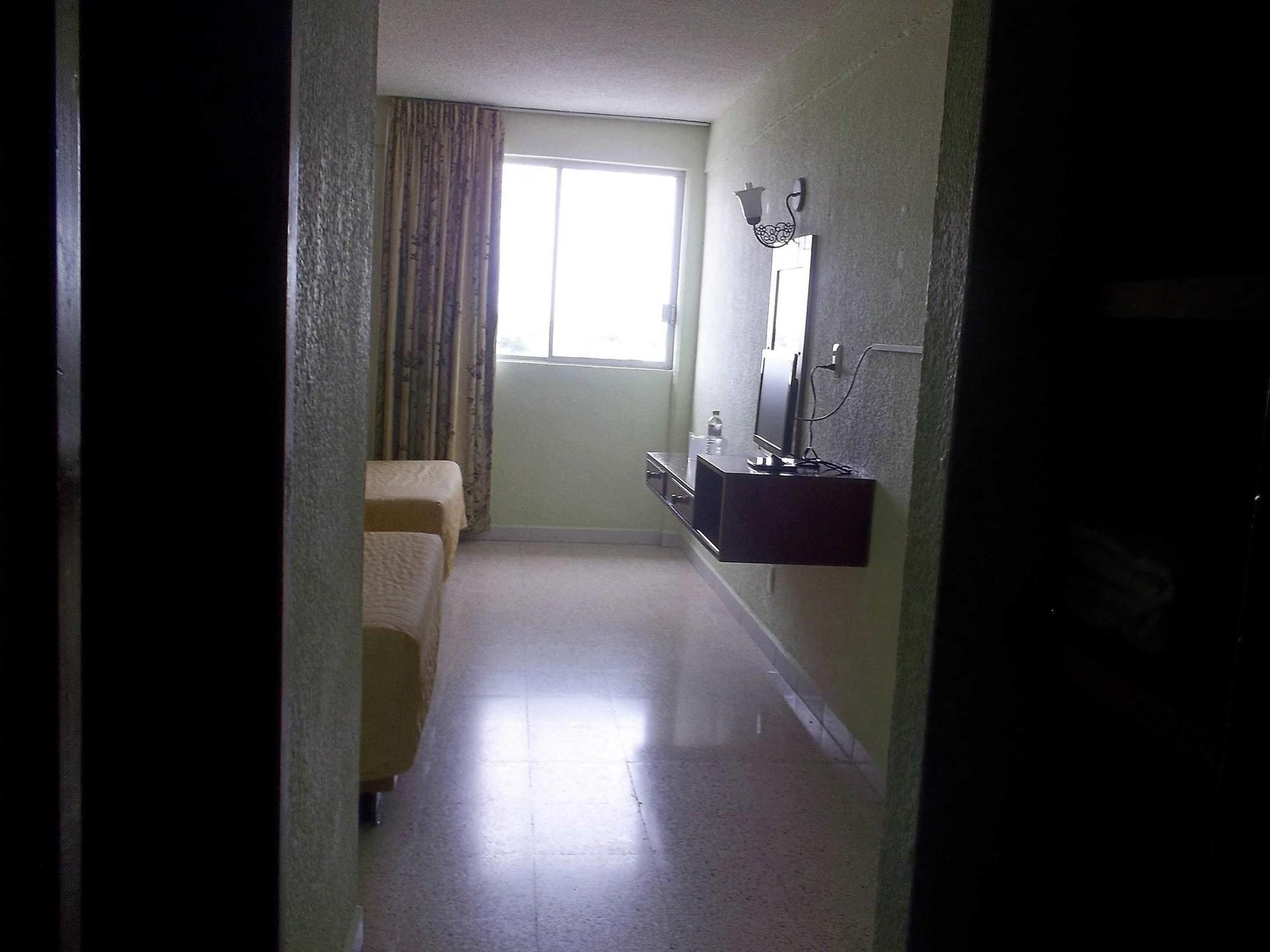Batab Hotel