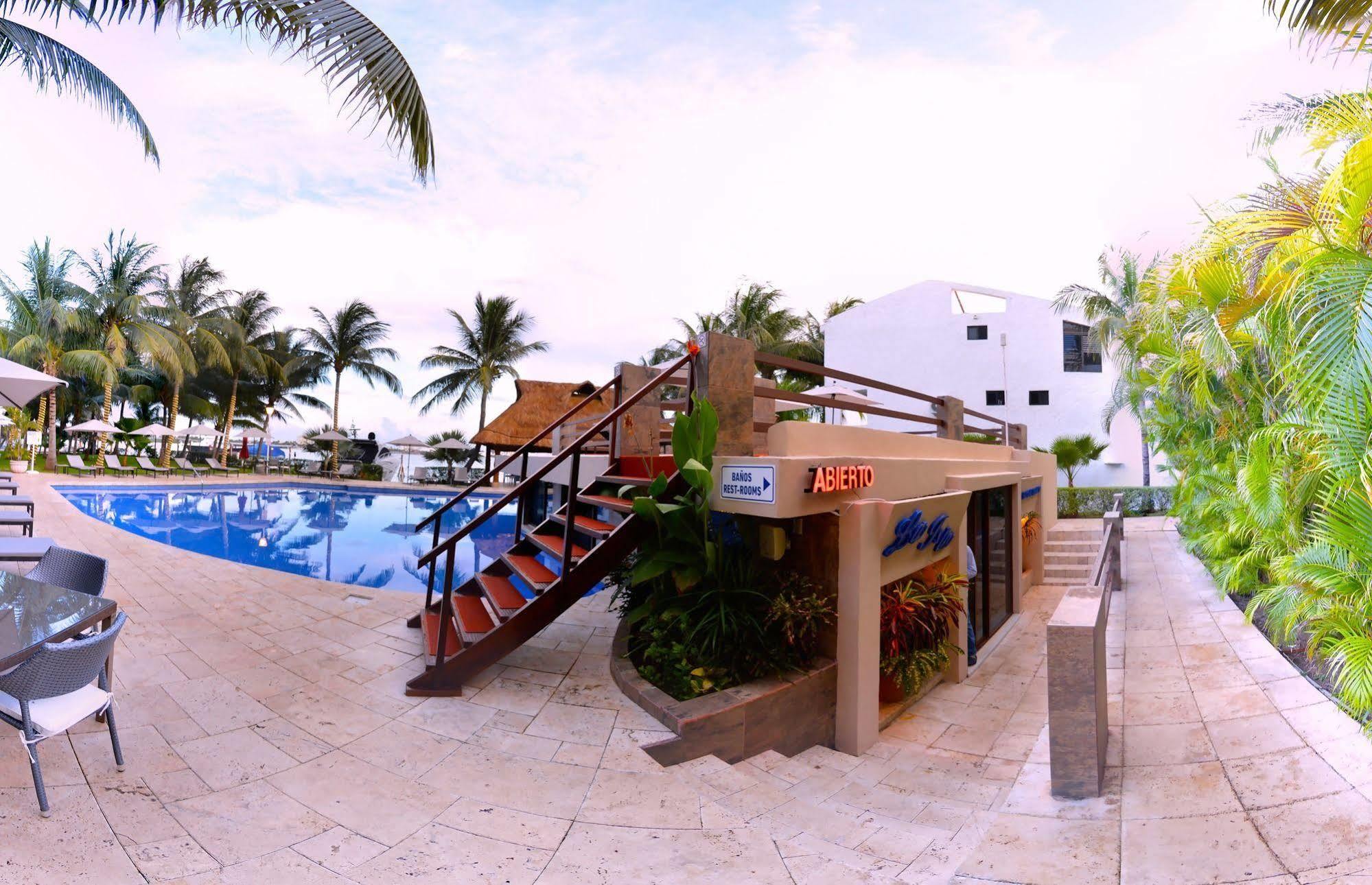 Sina - Solo Adultos Cancún