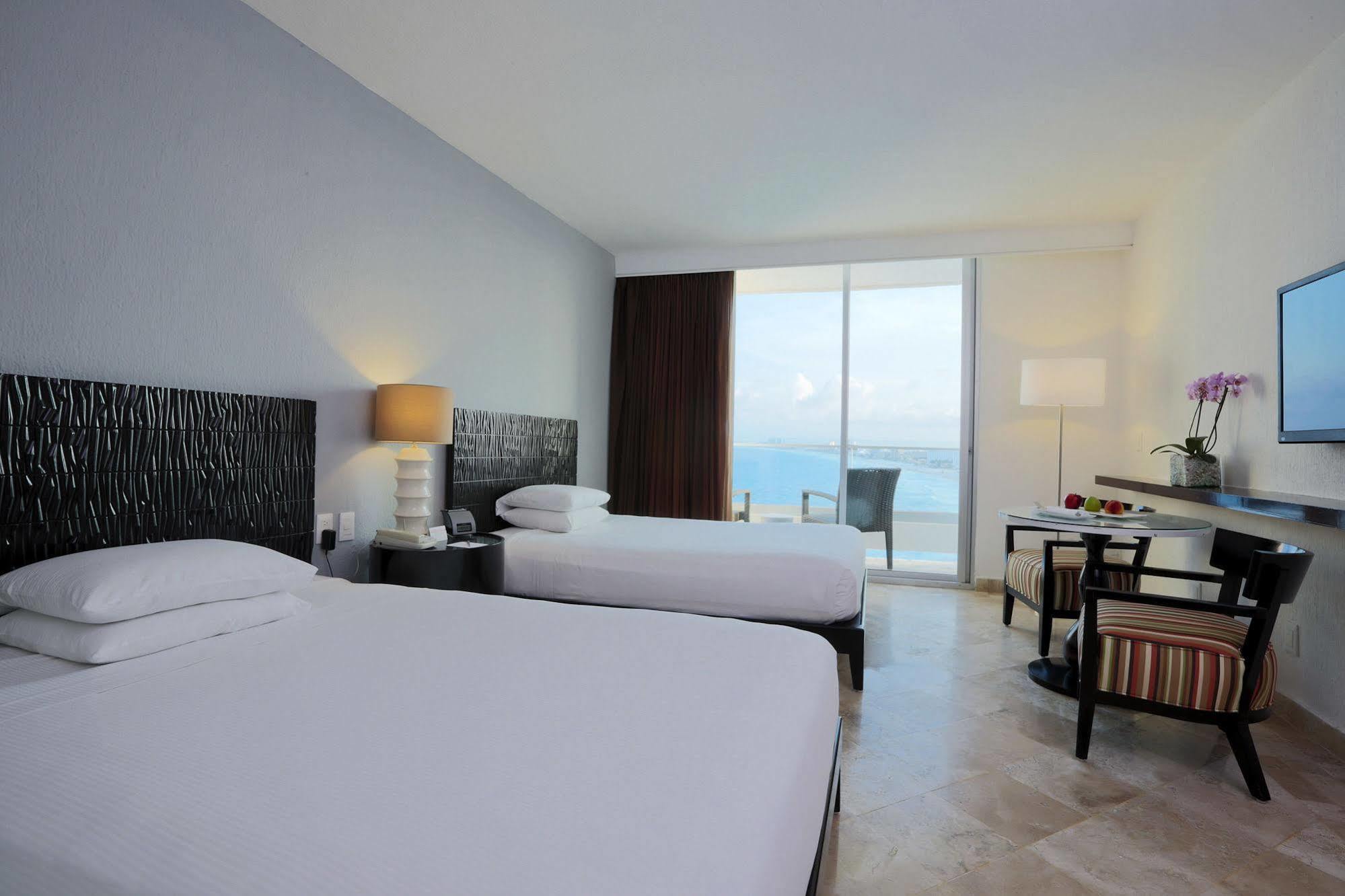 Krystal Grand 5* Cancún