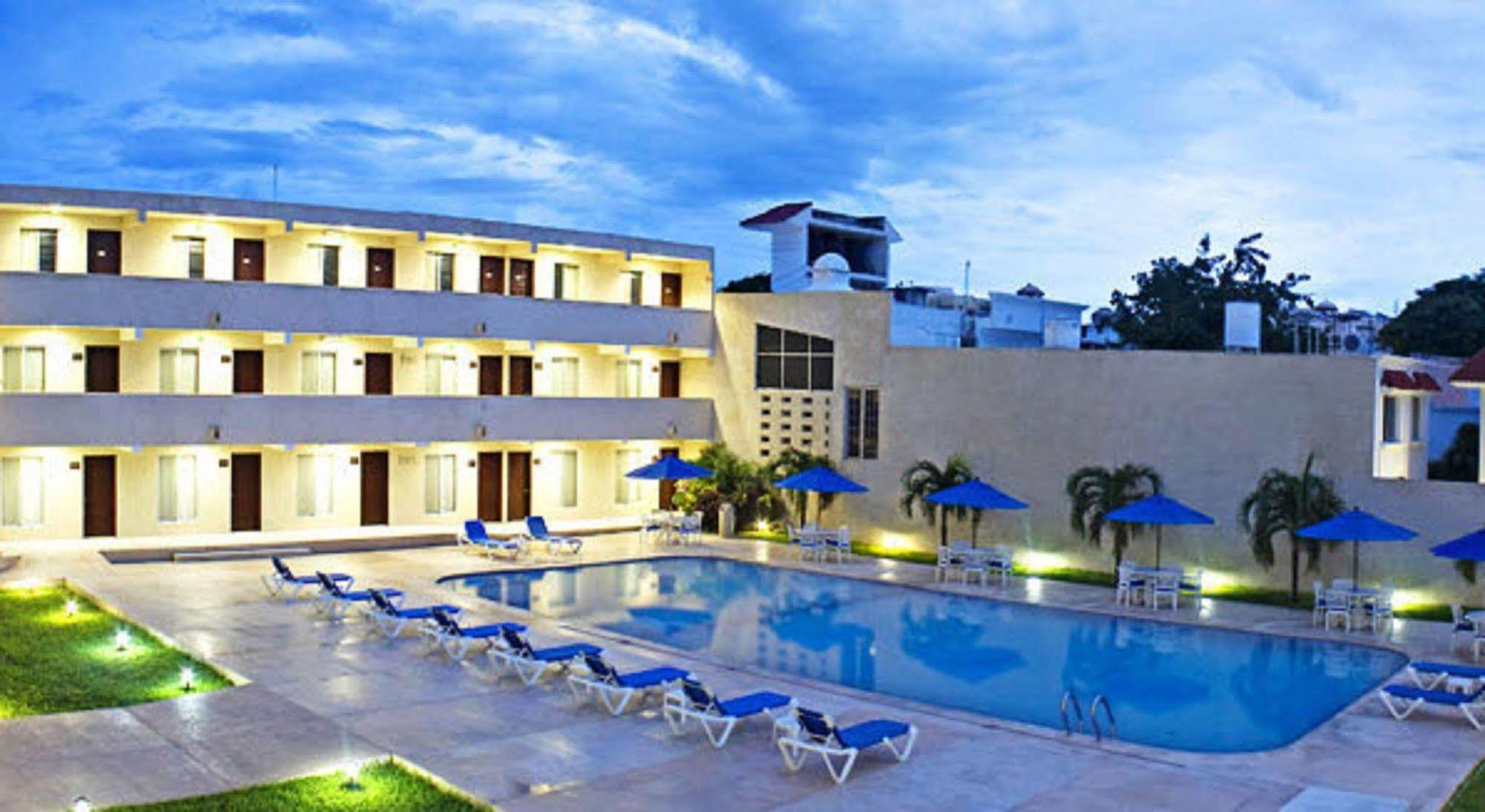 Bonampak Hotel Cancún