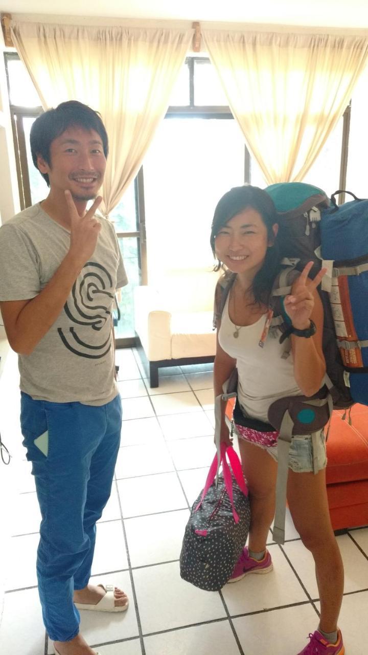 Kukulcan & Friends Guest house 2*