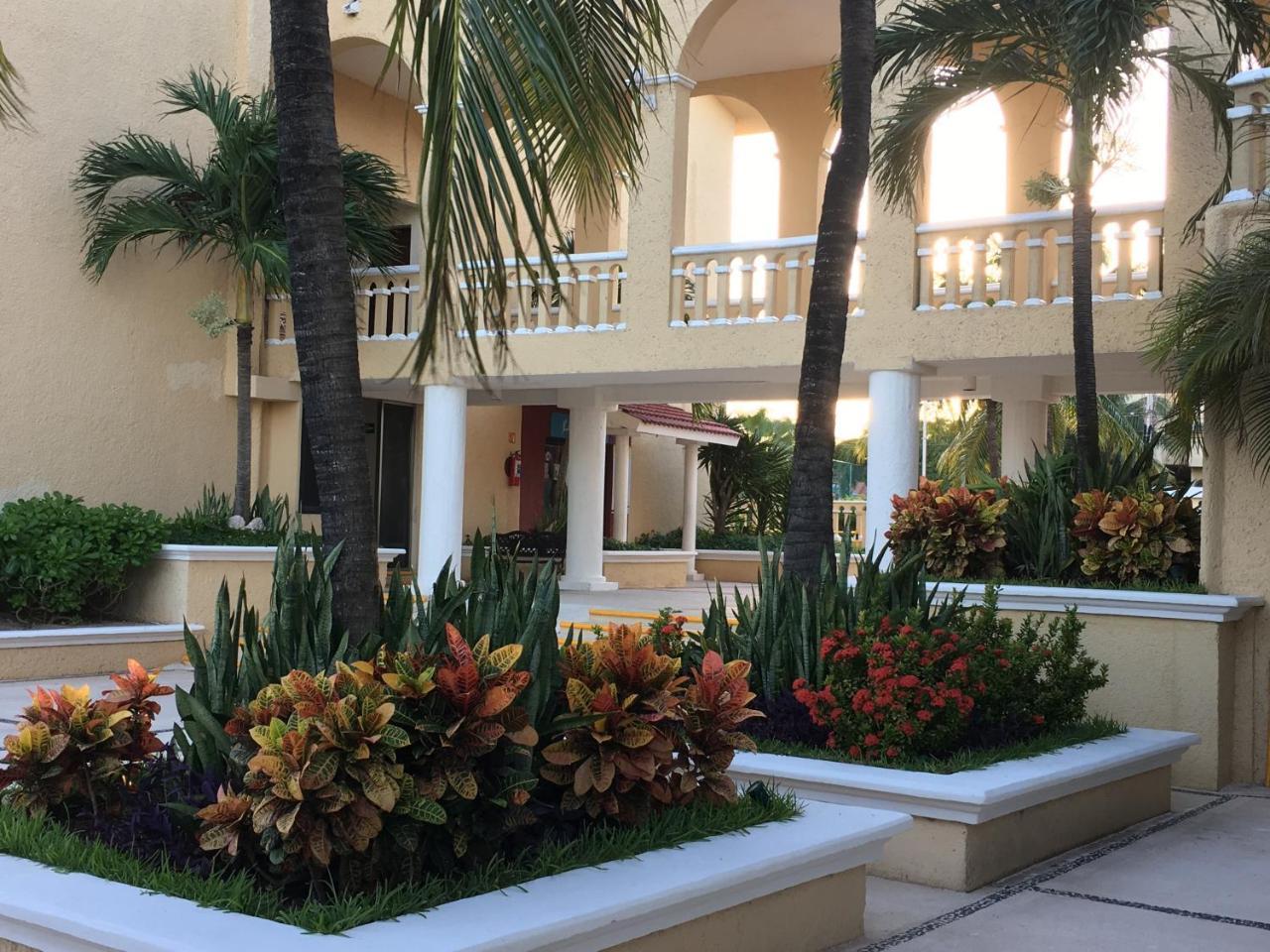Tropical Cancun