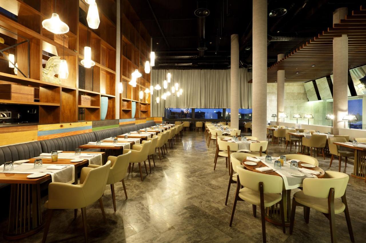 Grand Palladium Select Costa Mujeres 5* Cancún