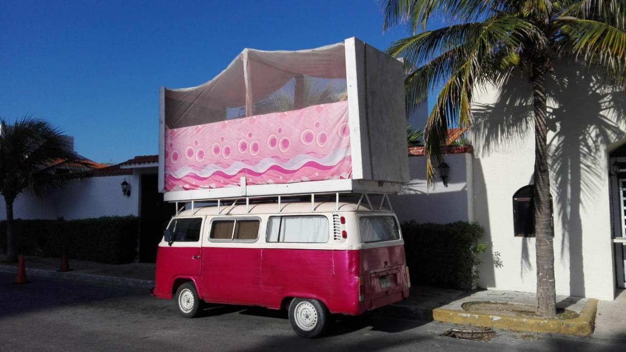 Combi Hard Rock Hotel del amor Cancún