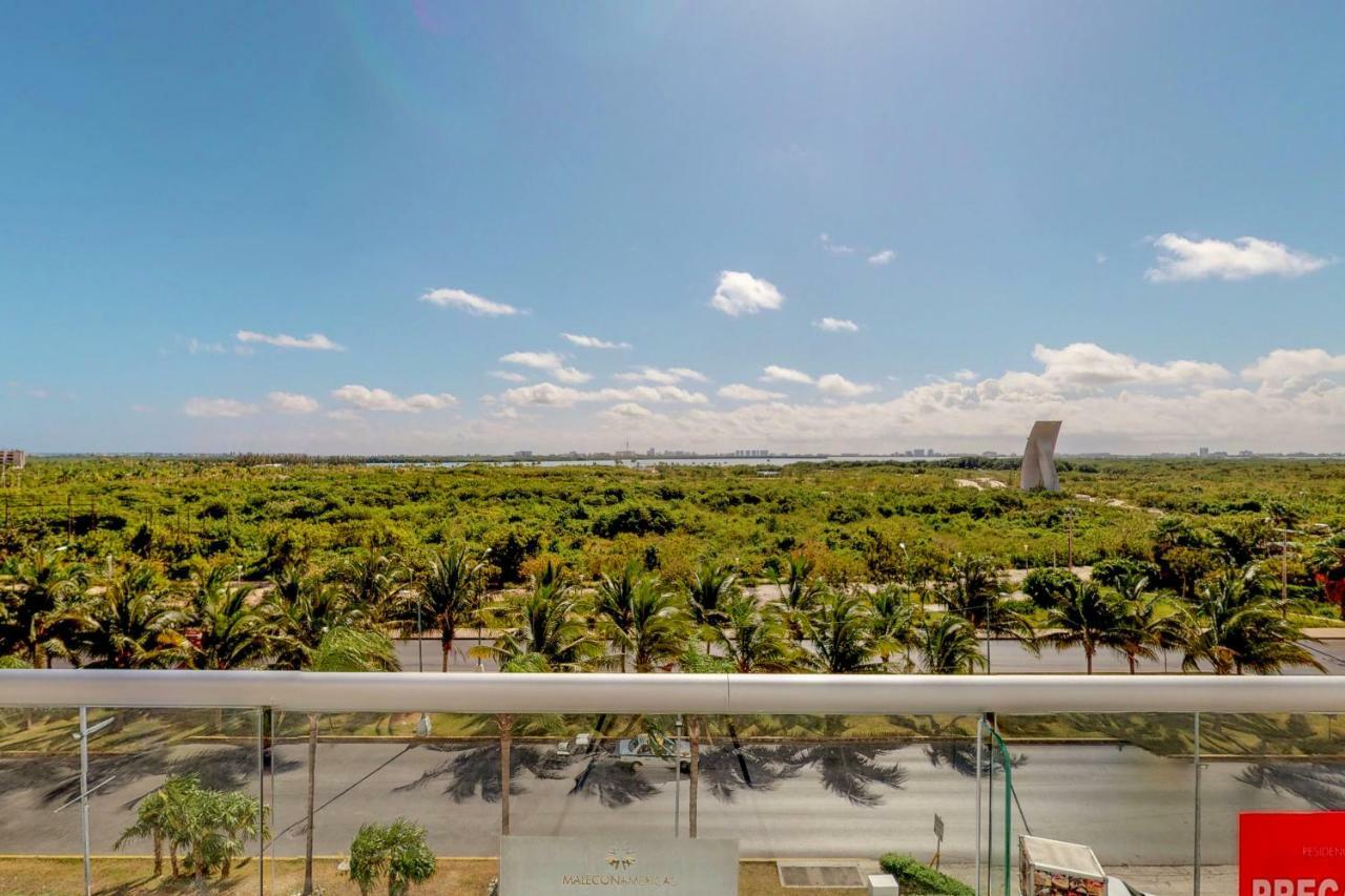 Malecon 601 Apartment *
