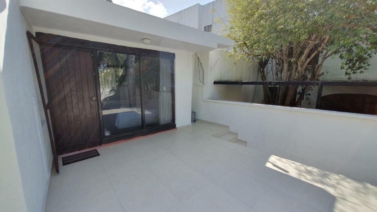 Mango Rooms