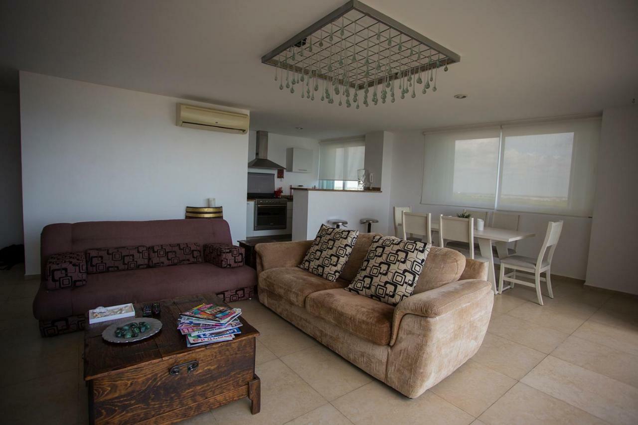 Amara Beachfront Apartamento