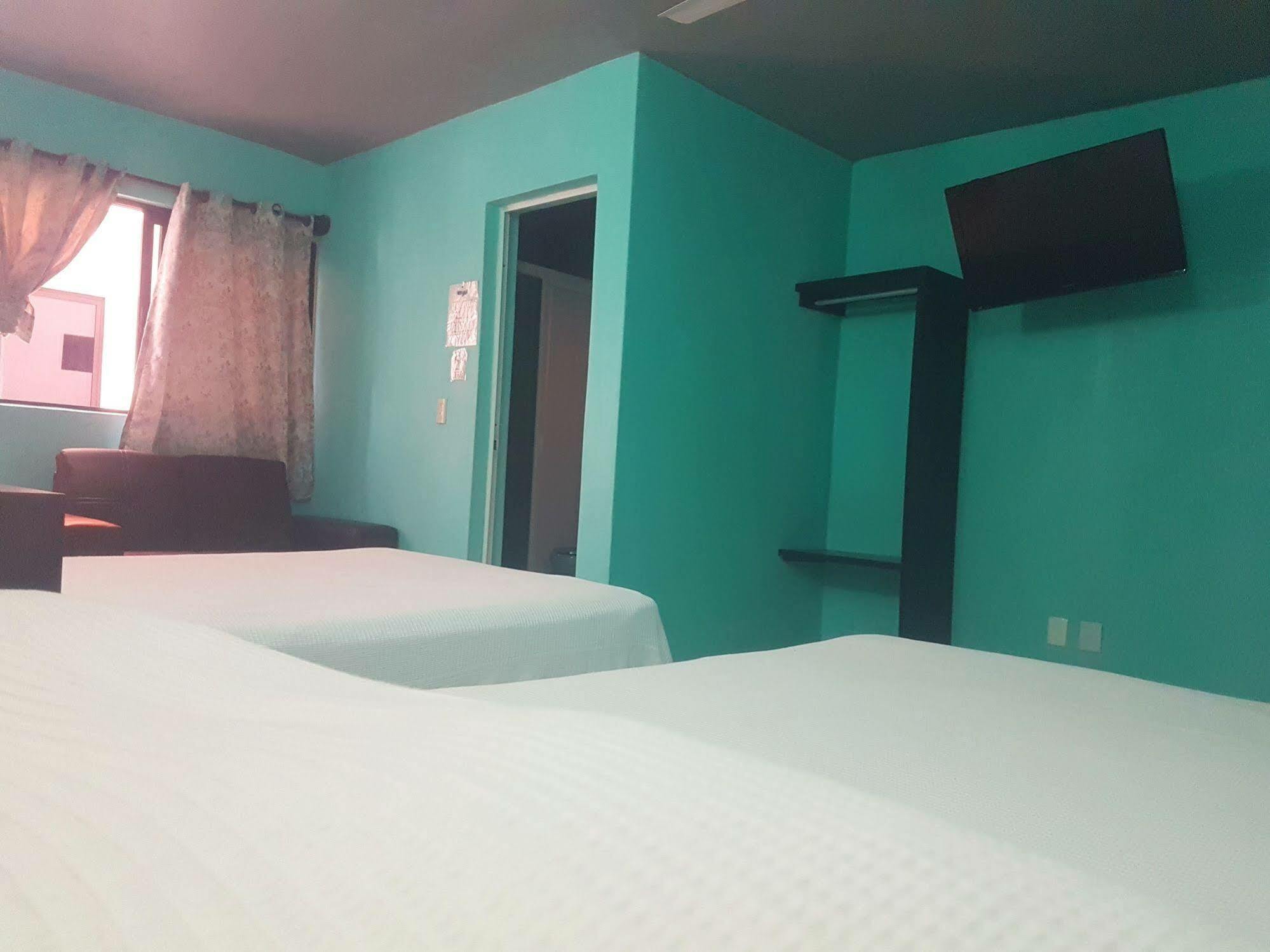 Hotel Jardin 2*