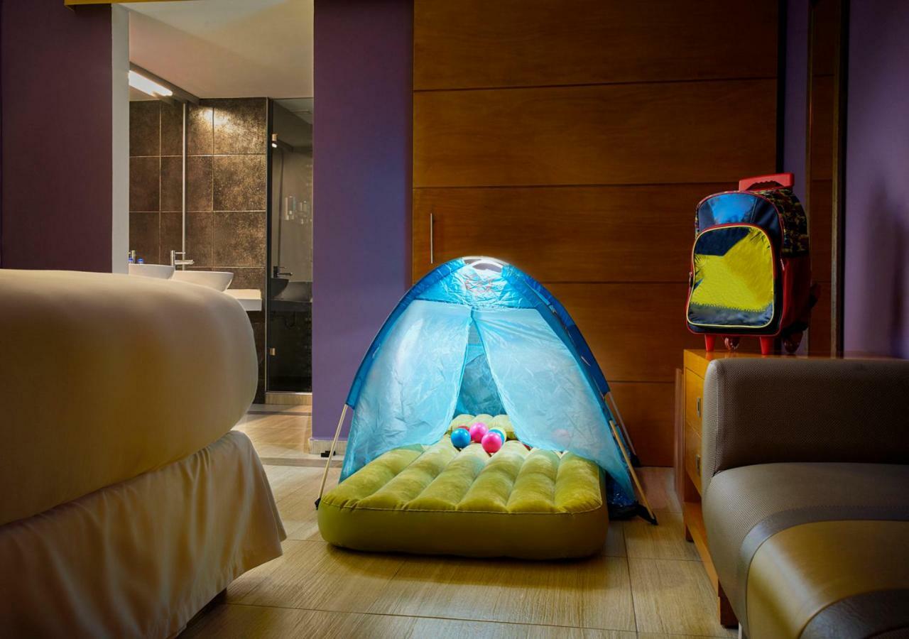 Aloft Hotel 4*