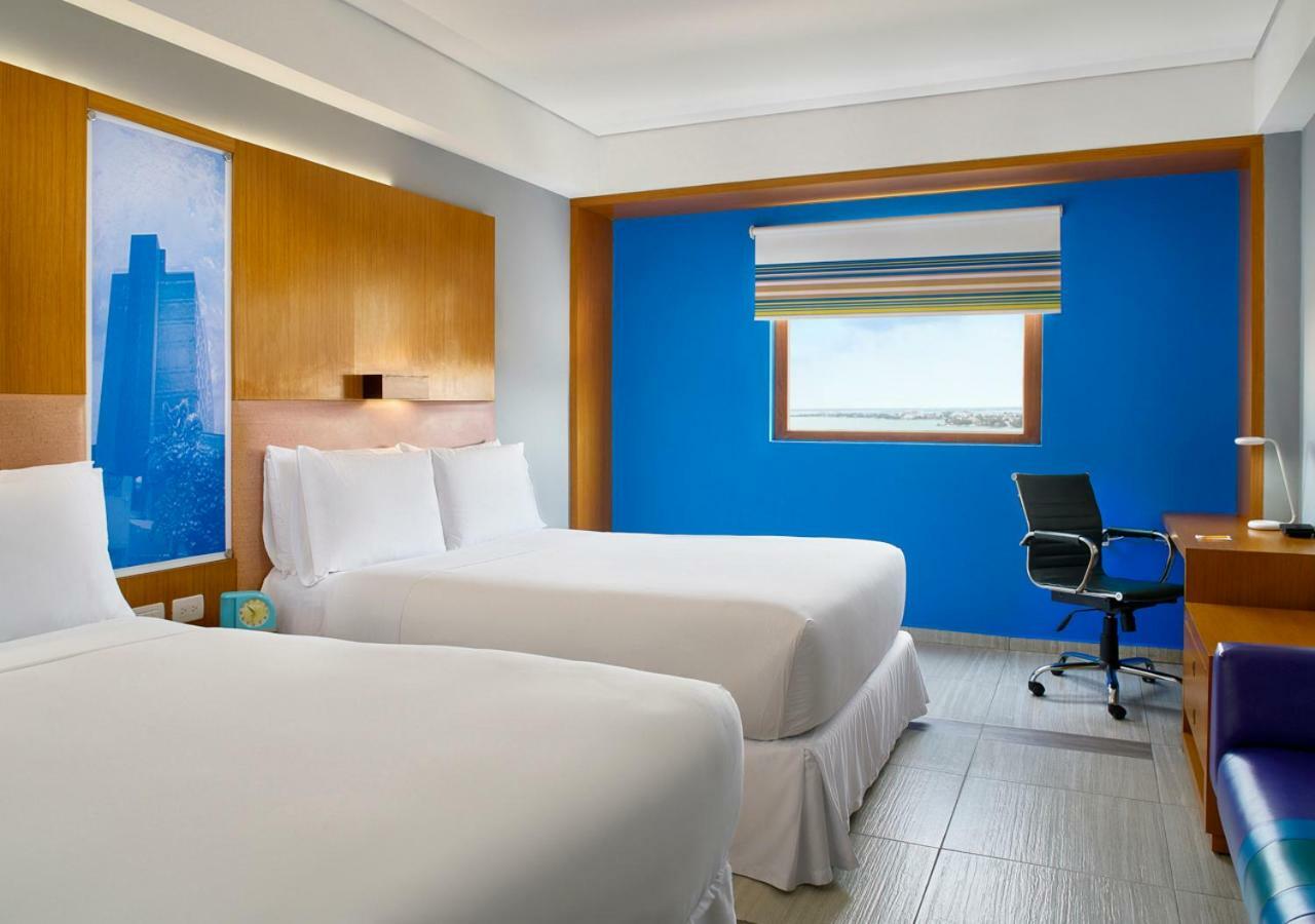 Aloft Hotel 4*