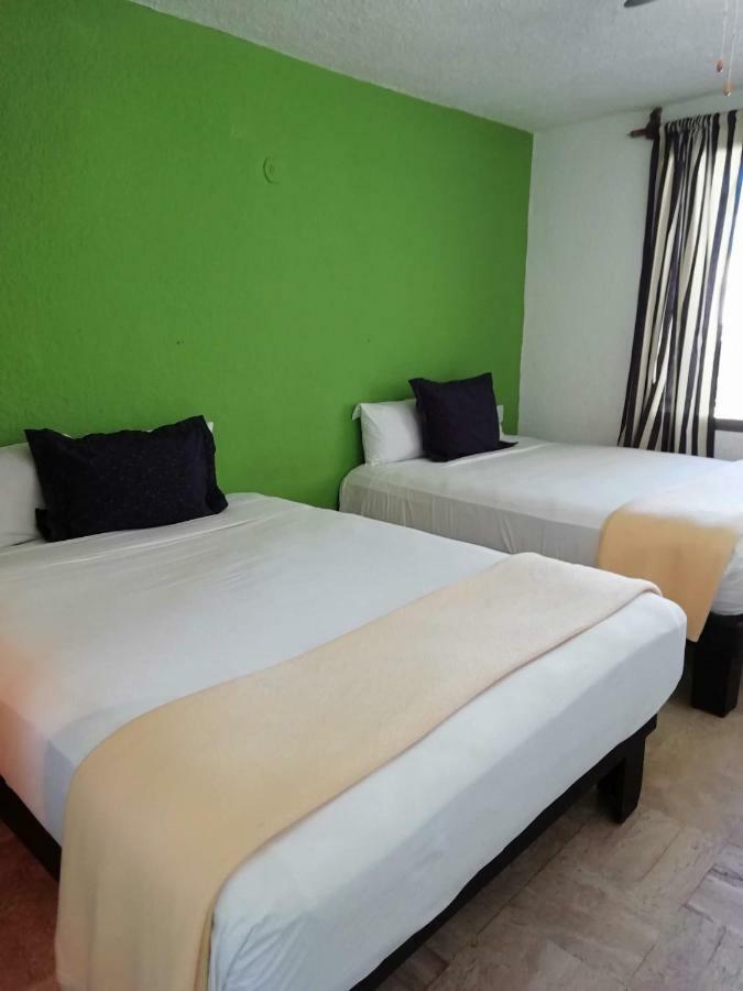 Hotel Bed & & Fun